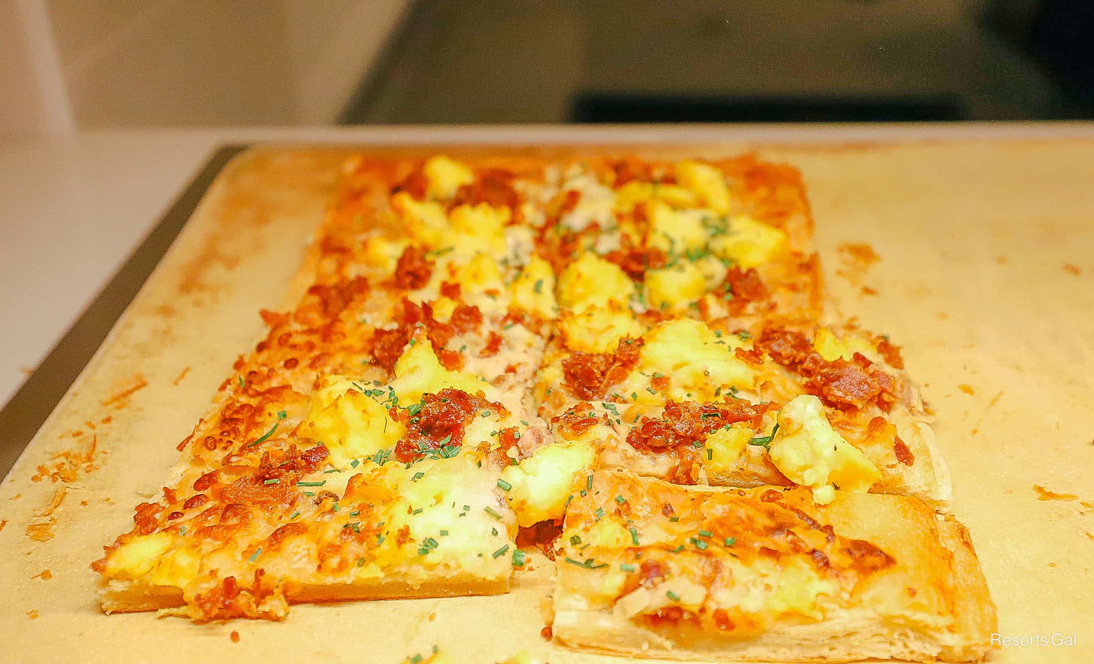 breakfast pizza at 1900 Park Fare 