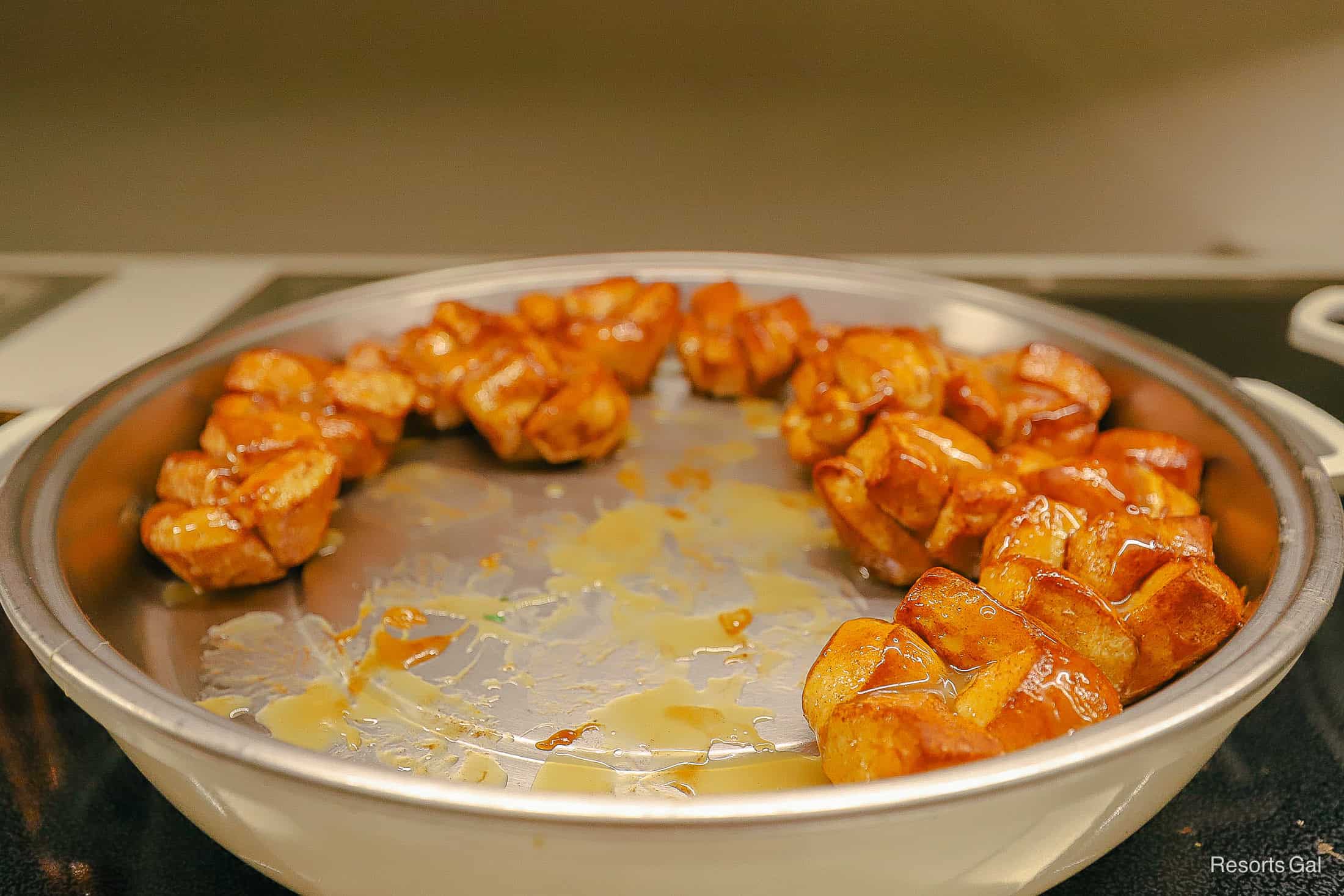 cinnamon pull-apart bread at 1900 Park Fare