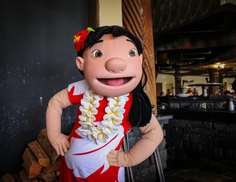 One of the characters at dining in Disney World 