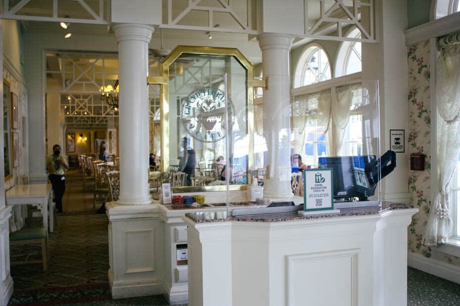 Grand Floridian Cafe entrance