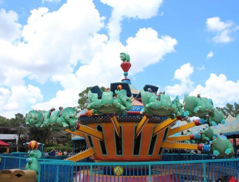 Triceratop Spin Animal Kingdom