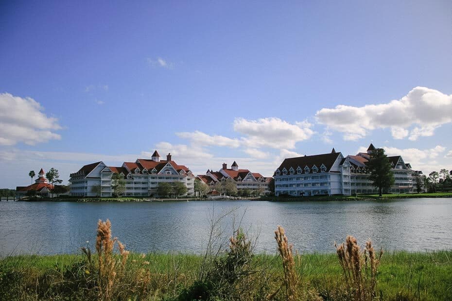 WalkwayGrandFloridian 77 Grand Floridian to Magic Kingdom