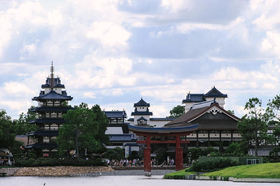 A Jaunt Through the Japan Pavilion at Epcot – Resorts Gal