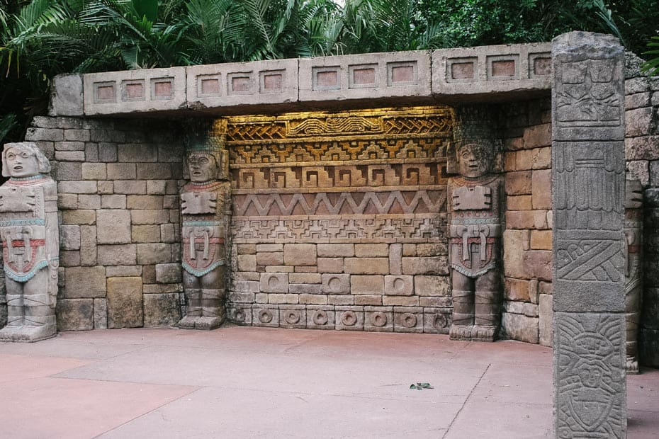 location for Donald Duck's Epcot meet-and-greet