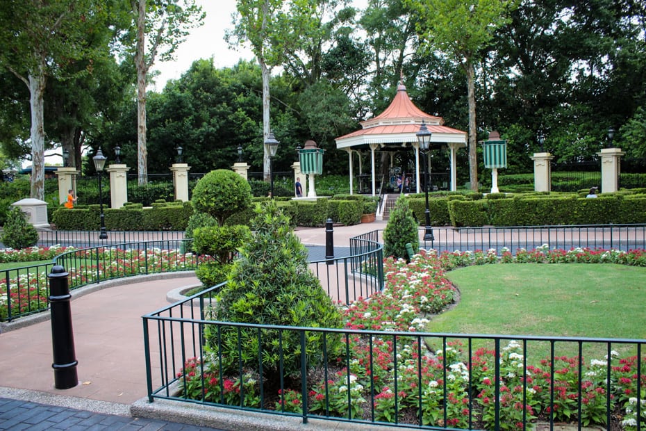 gazebo in the back of the United Kingdom Pavilion at Epcot 