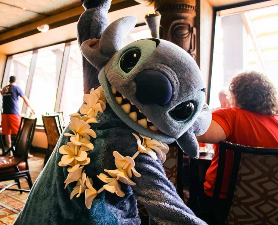 Review Disney’s ‘Ohana Breakfast with Characters Resorts Gal