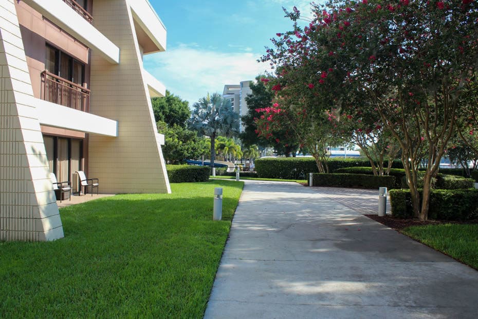 Contemporary Resort Garden Wing
