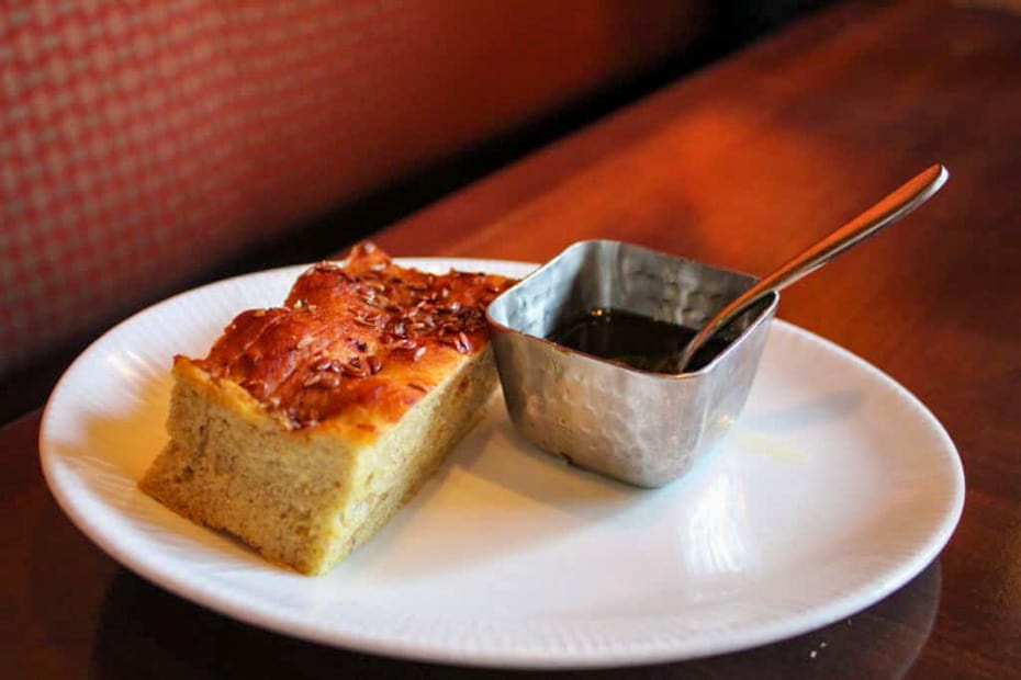 Tiffins bread service