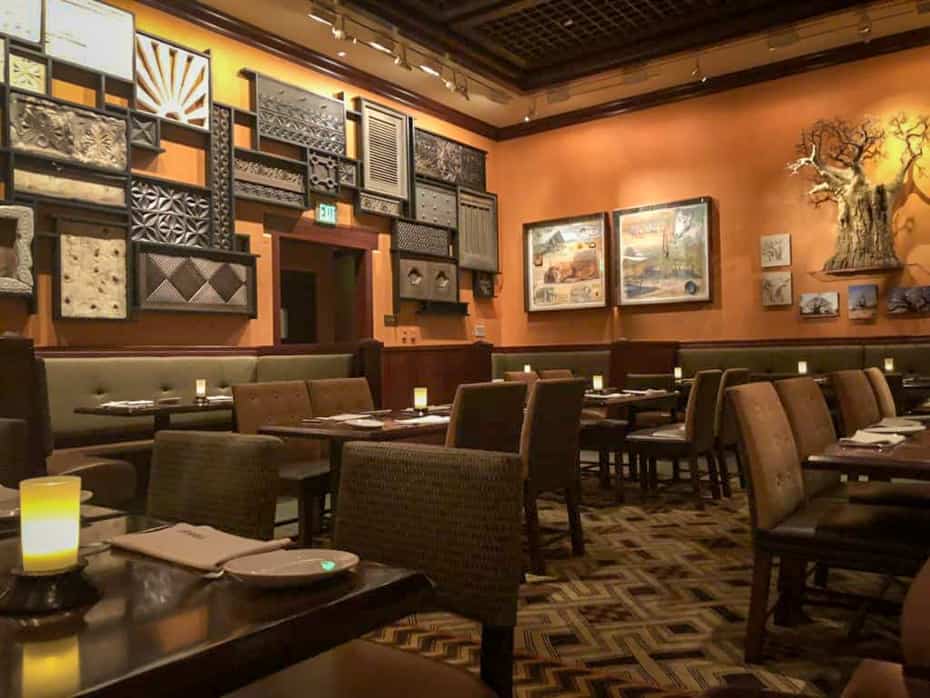 a photo of the dining room with eclectic decor in Tiffins