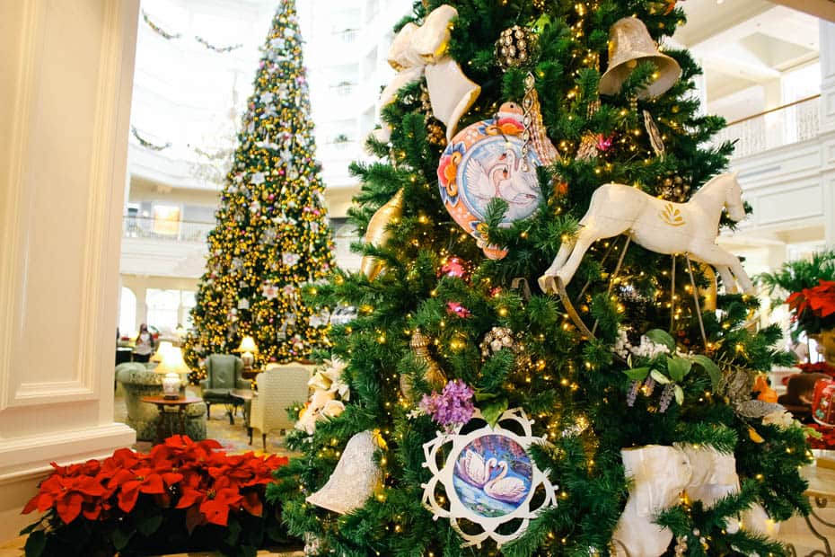 The Top 10 Disney World Resorts at Christmas (2021) Resorts Gal