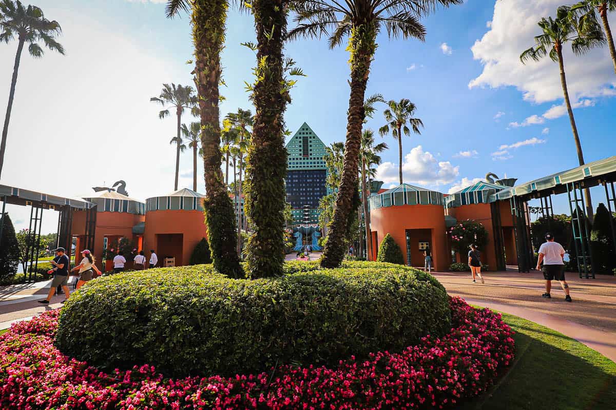 Transportation Options at Disney's Swan and Dolphin