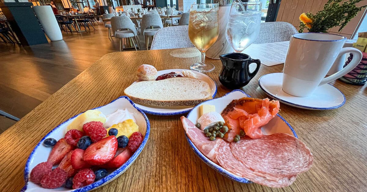 8 Delightful Dining Options at Creek’s JW Marriott Resorts Gal