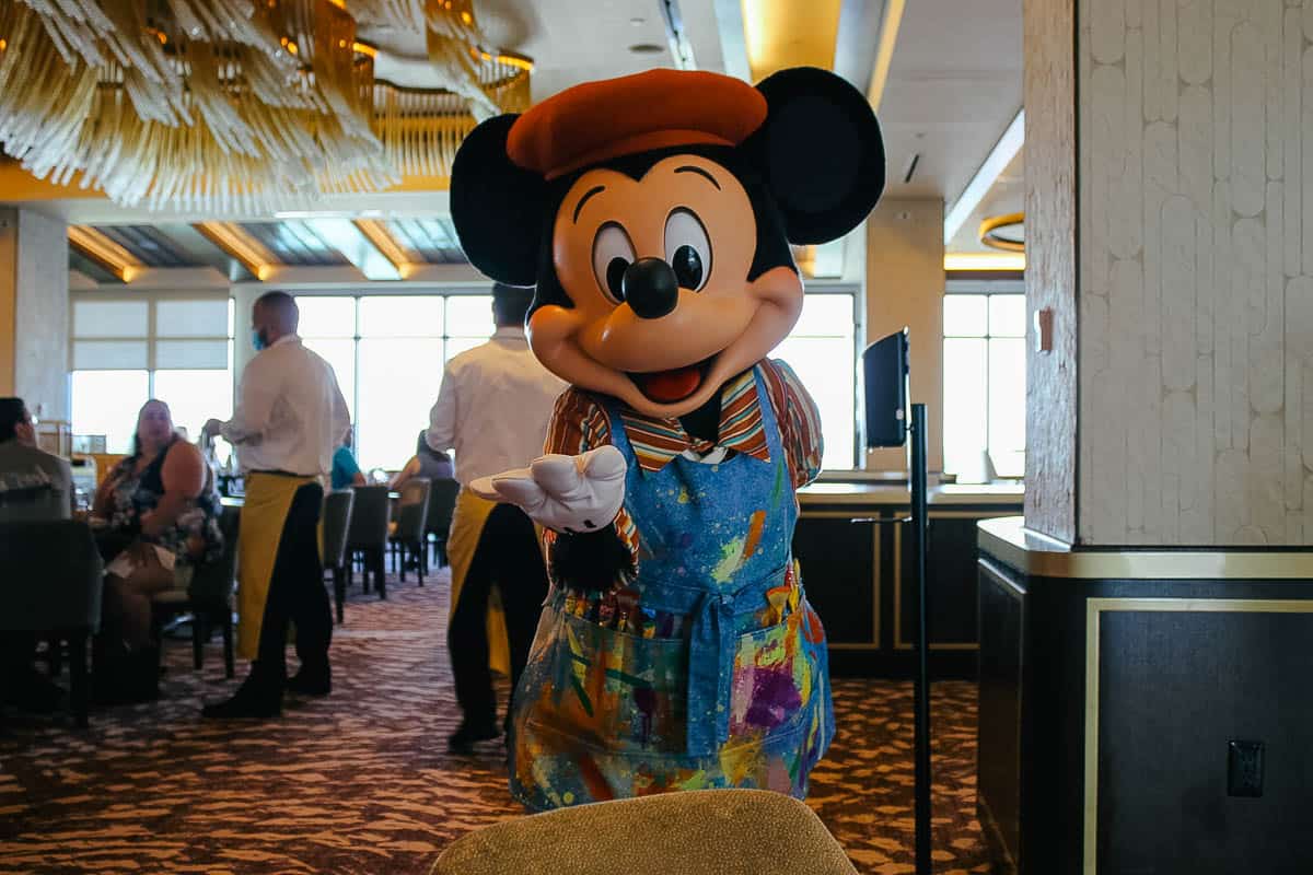 The Best Character Breakfasts at Walt Disney World (Ranked)