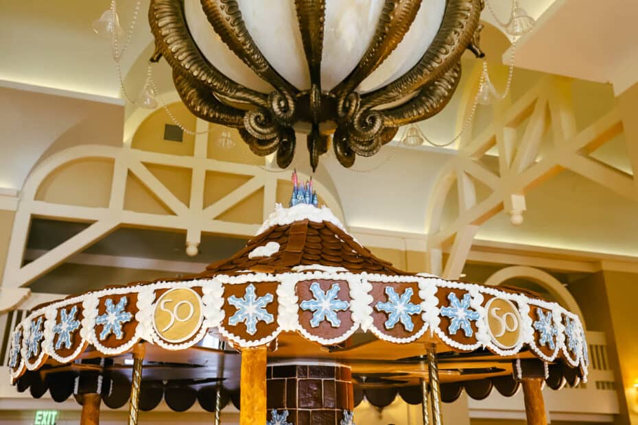 BeachClubGingerbreadCarousel2022 13