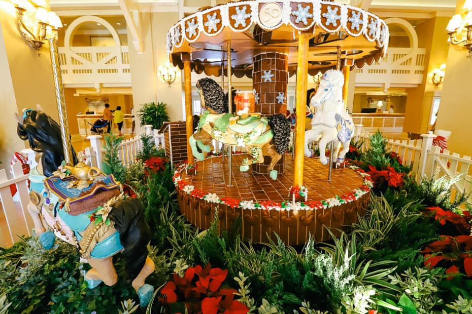 BeachClubGingerbreadCarousel2022 41