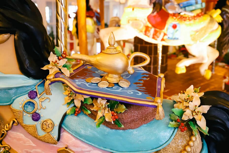 BeachClubGingerbreadCarousel2022 44