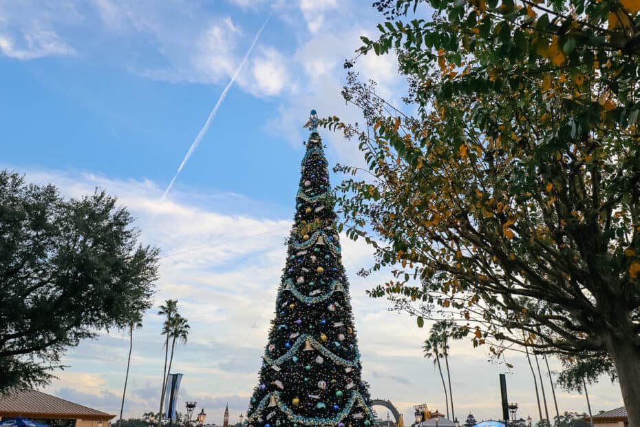 EpcotChristmasFestivalHolidays 118
