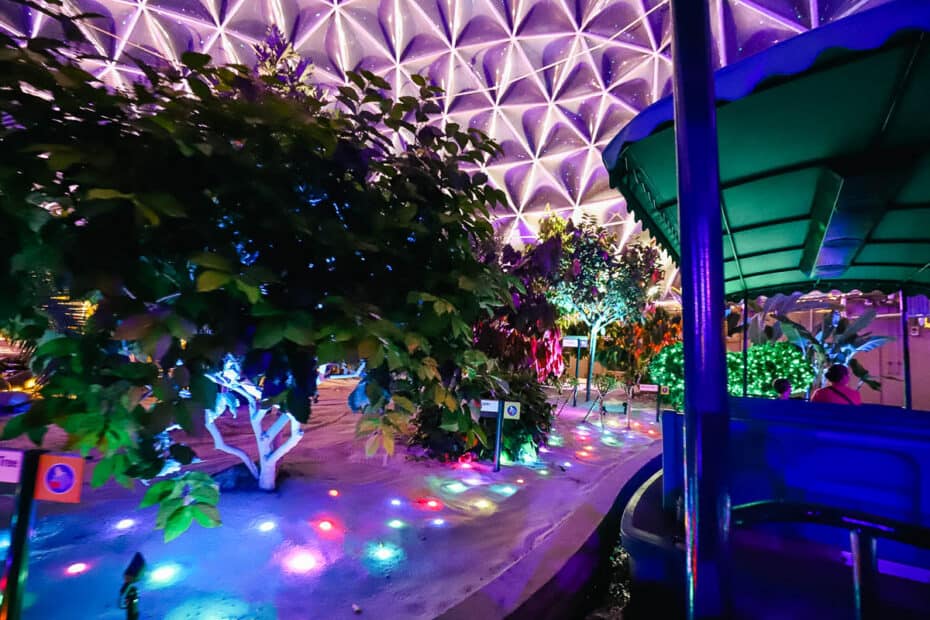 GlimmeringGreenhouses 45