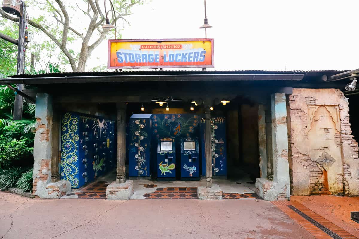 storage lockers for Kali River Rapids 