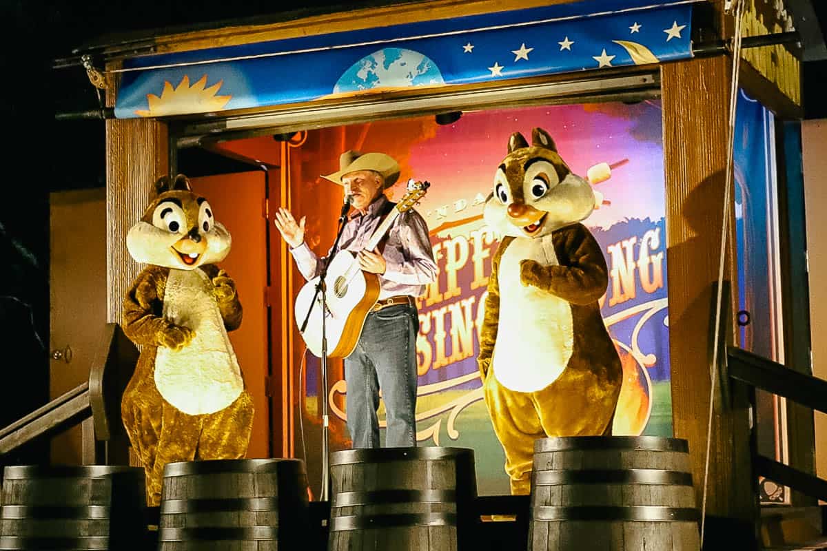 Chip 'n' Dale's Campfire Sing-A-Long: a Fogueira do Tico e Teco