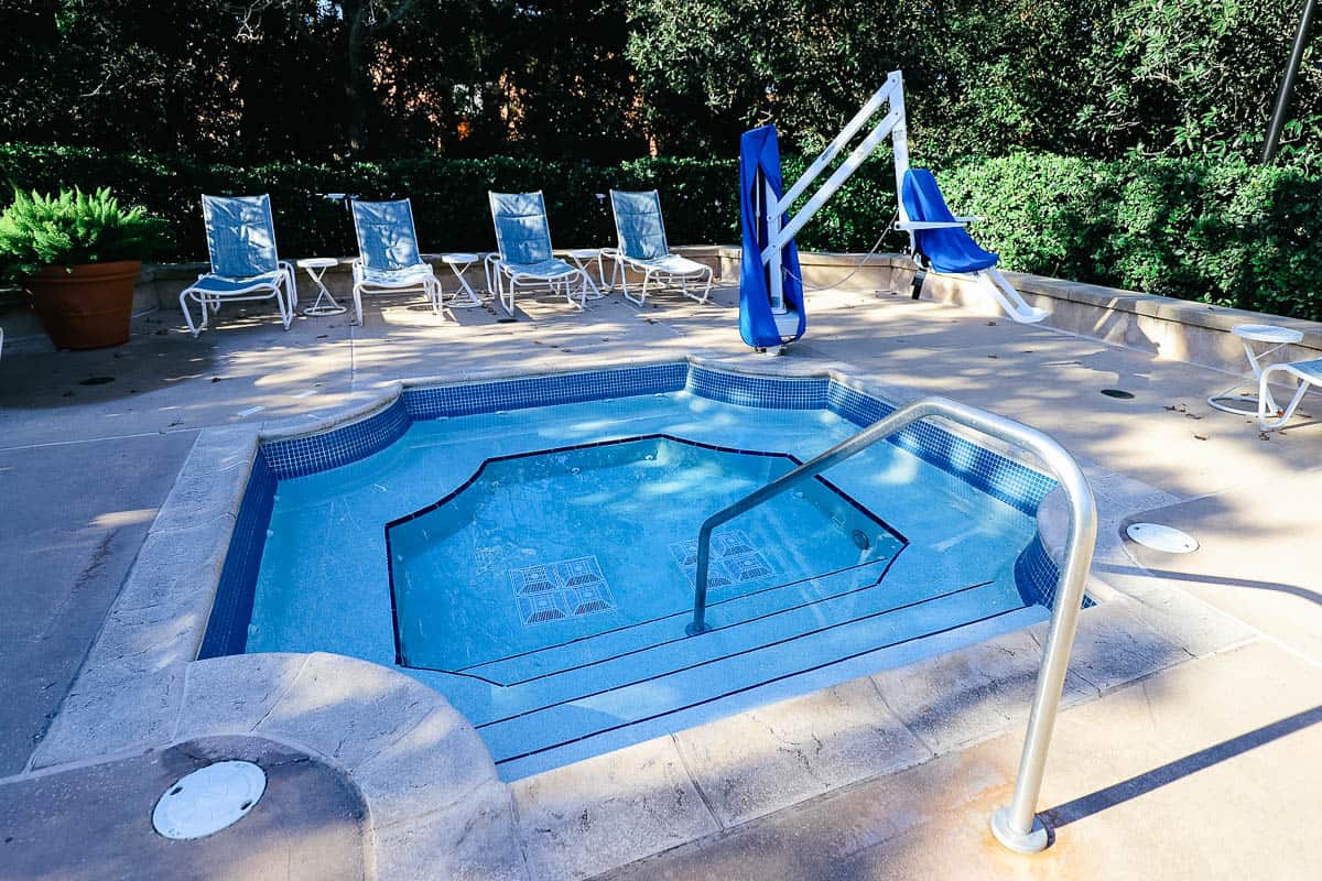 hot tub at Yacht Club's Admiral Pool 