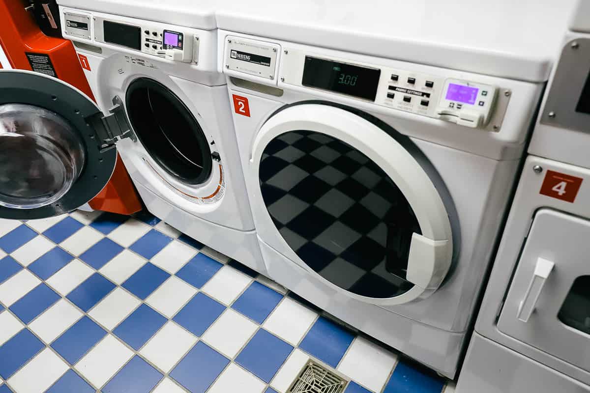 yacht club disney laundry