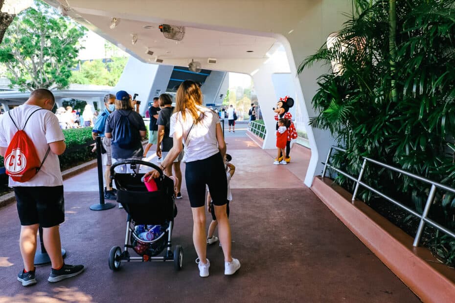 MinnieMouseEpcot 11