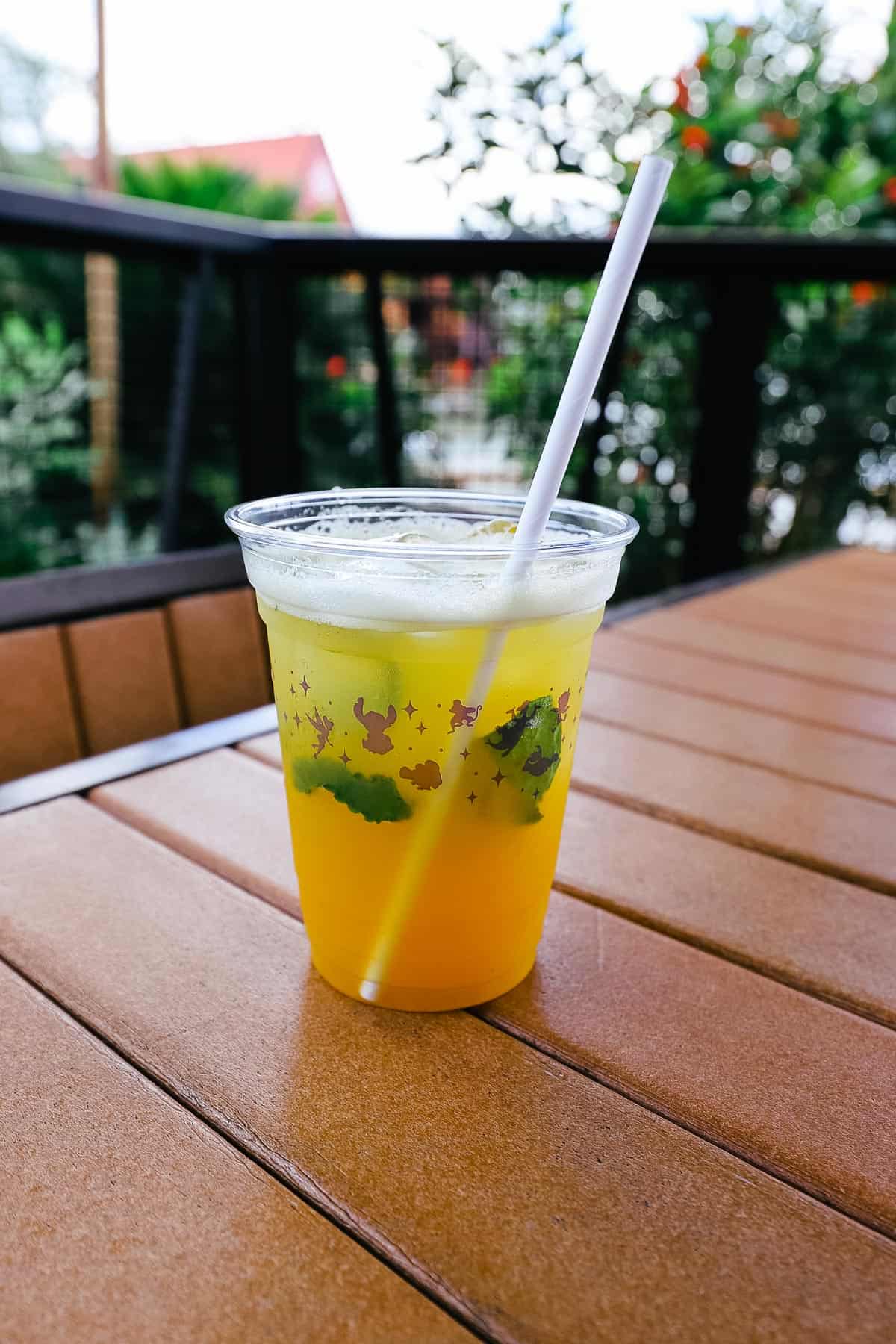 Skipper Sipper 