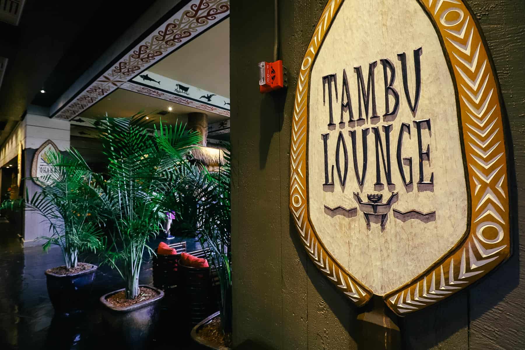 entrance to Tambu Lounge 