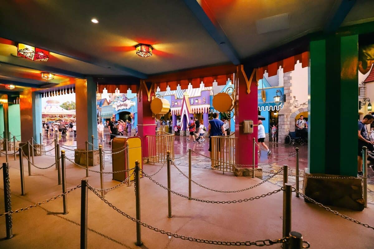 itsasmallworld 148