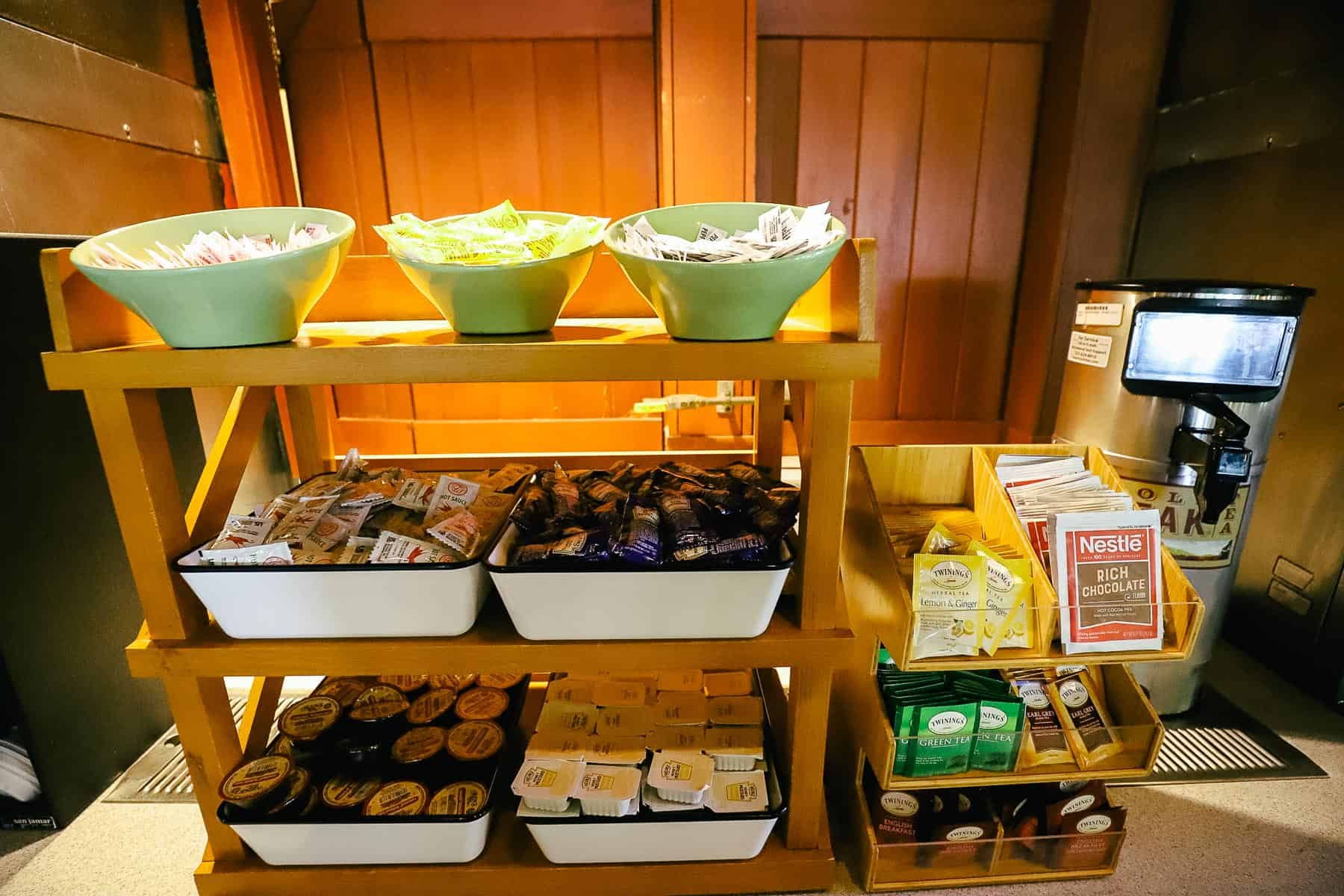 condiments, tea, and hot chocolate at Port Orleans Riverside Mill