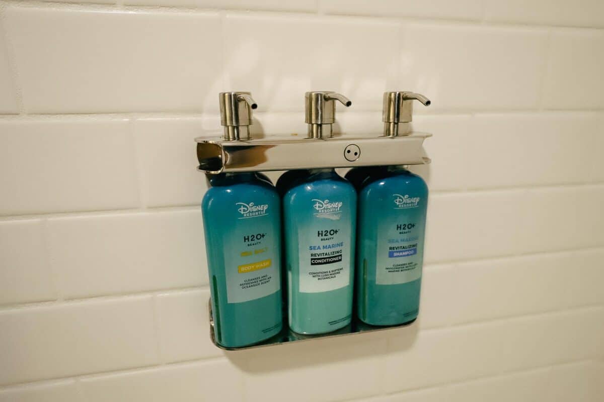portorleansriversideroom 39