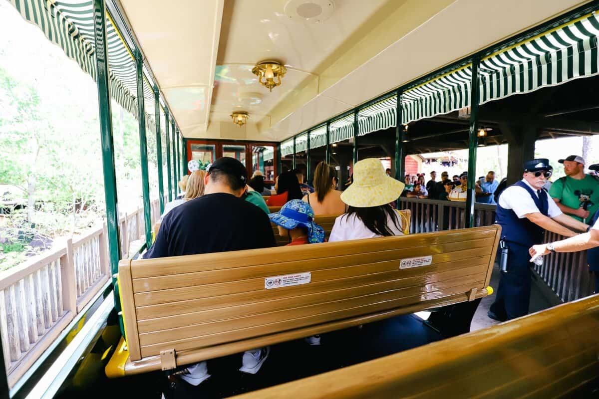 disney world park train tour