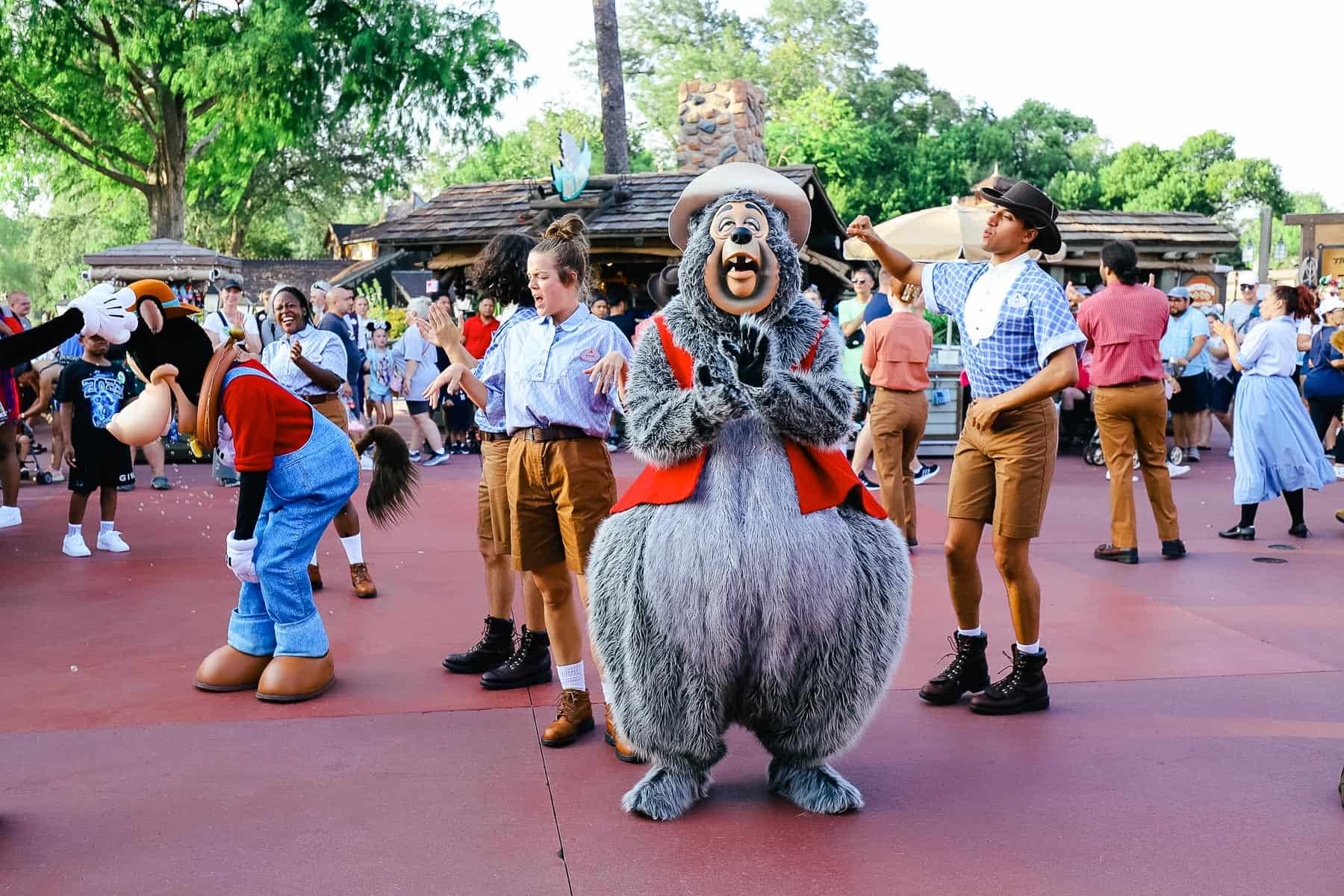 Big Al in the Frontierland Hoedown