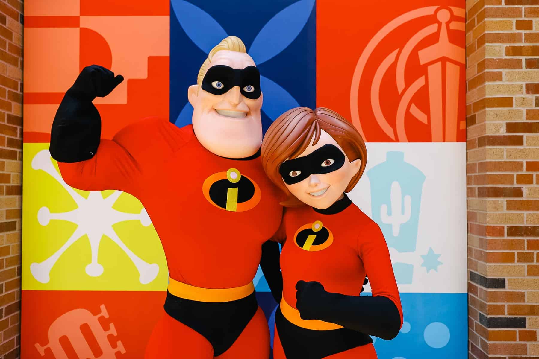 Mr. and Mrs. Incredible show off their super strengths.