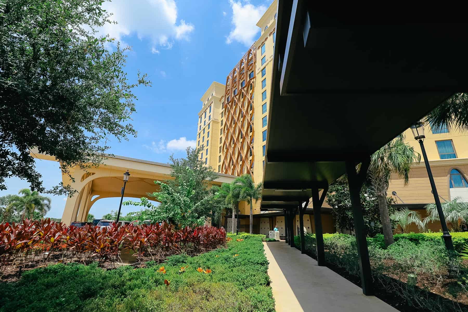 Walkway to entrance of Gran Destino Tower 