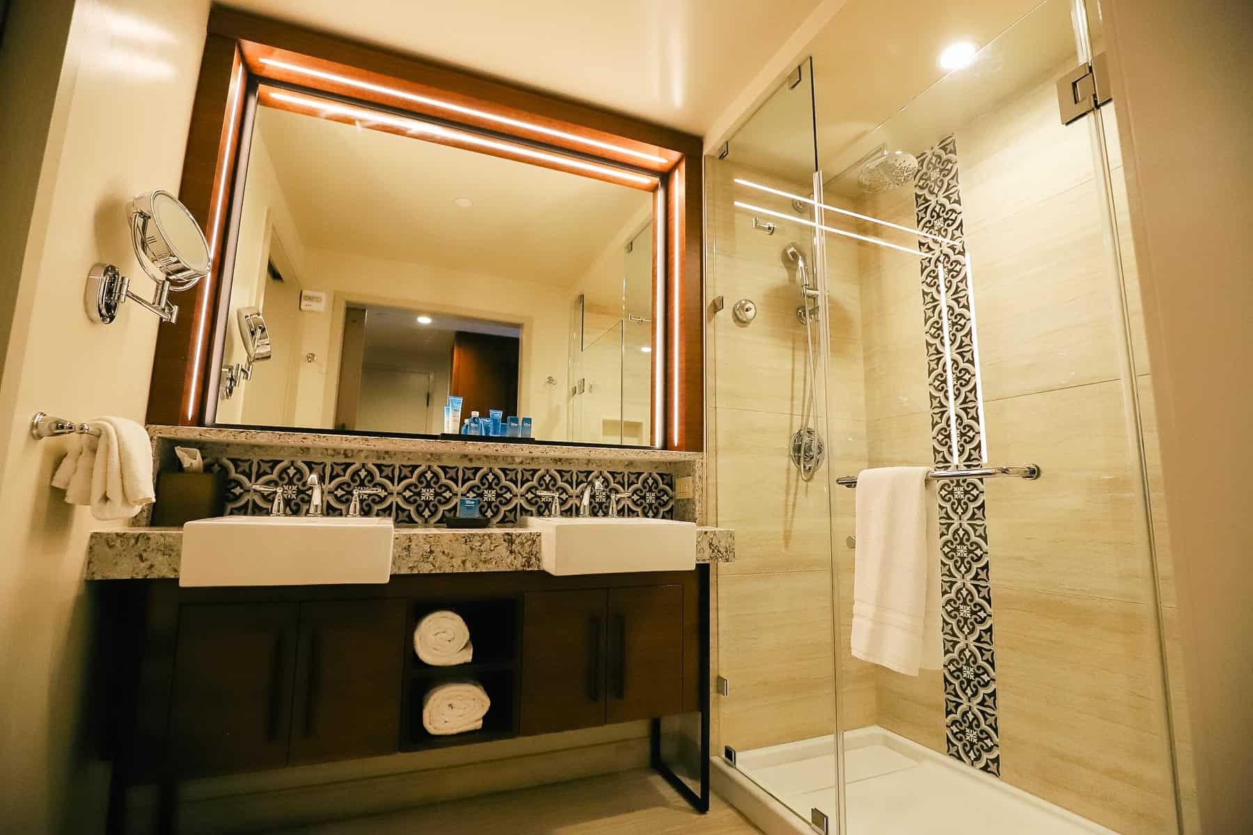 Guest Bath Gran Destino Tower 