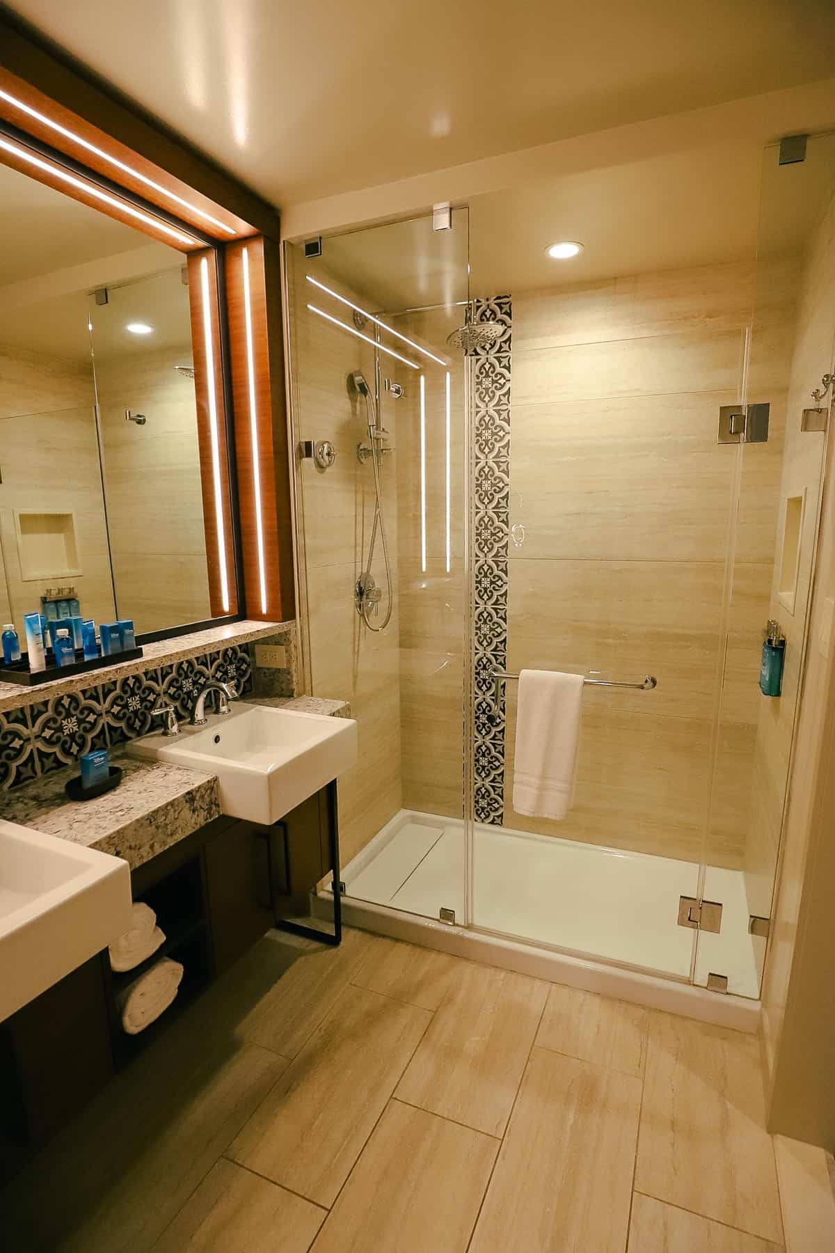 Walk-in Shower 