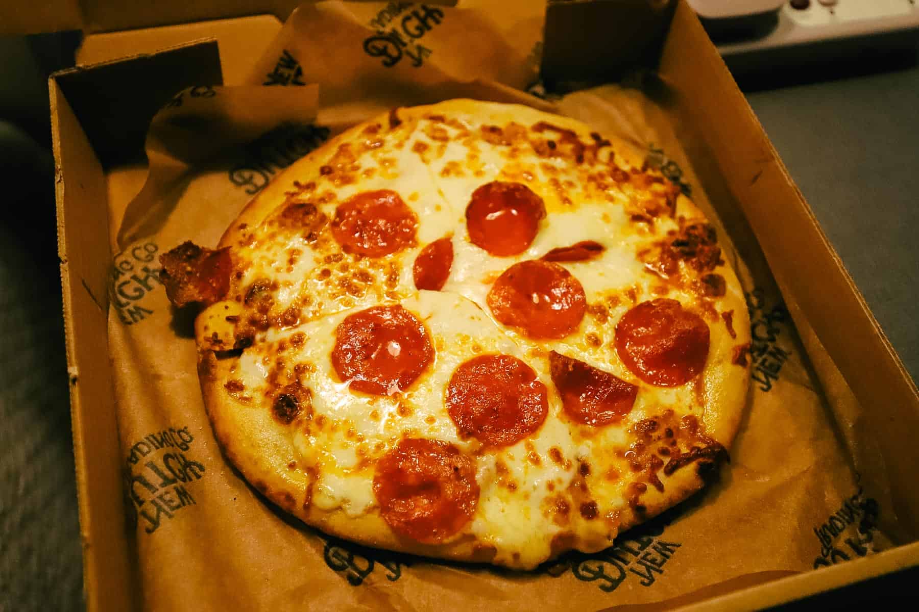 a quick service pizza from New Dutch Trading Co. at Loews Sapphire Falls