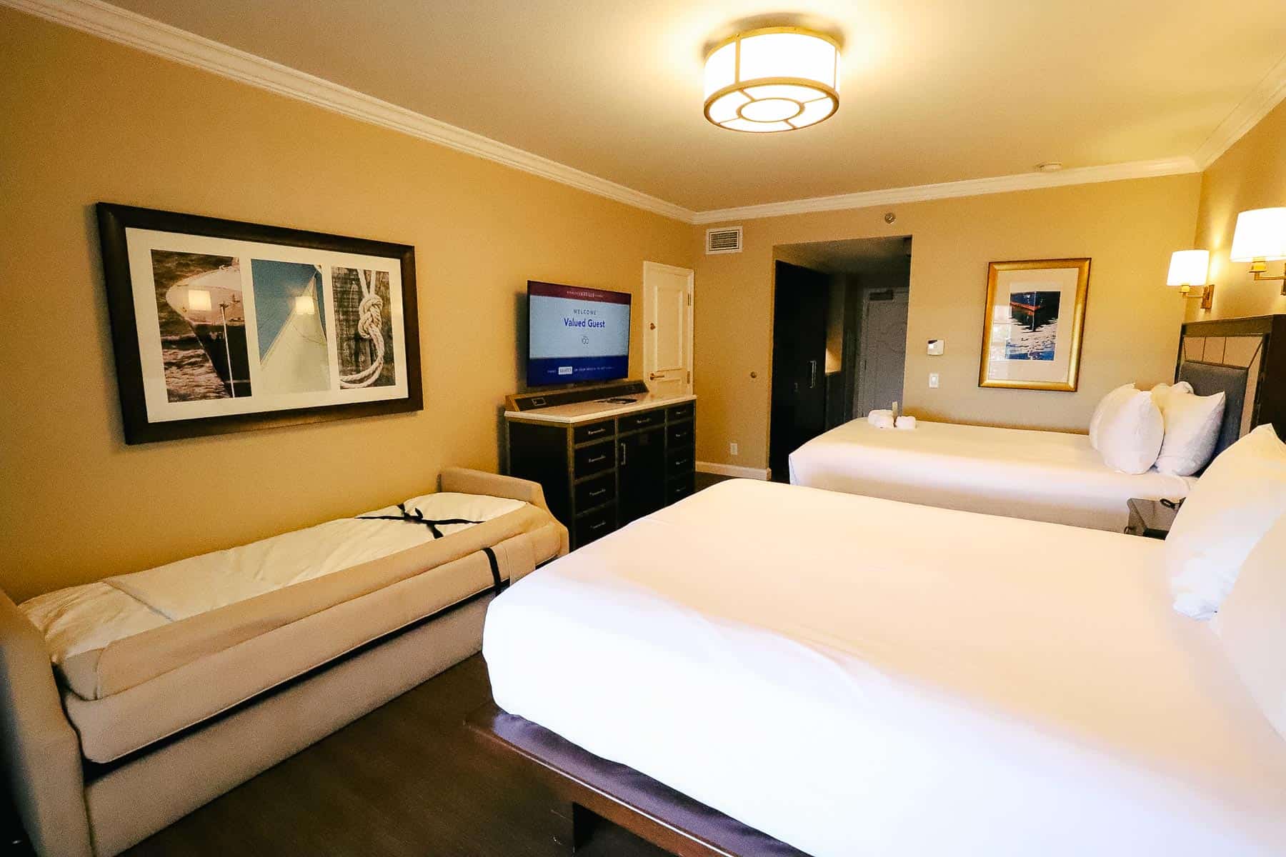 yacht club wdw rooms