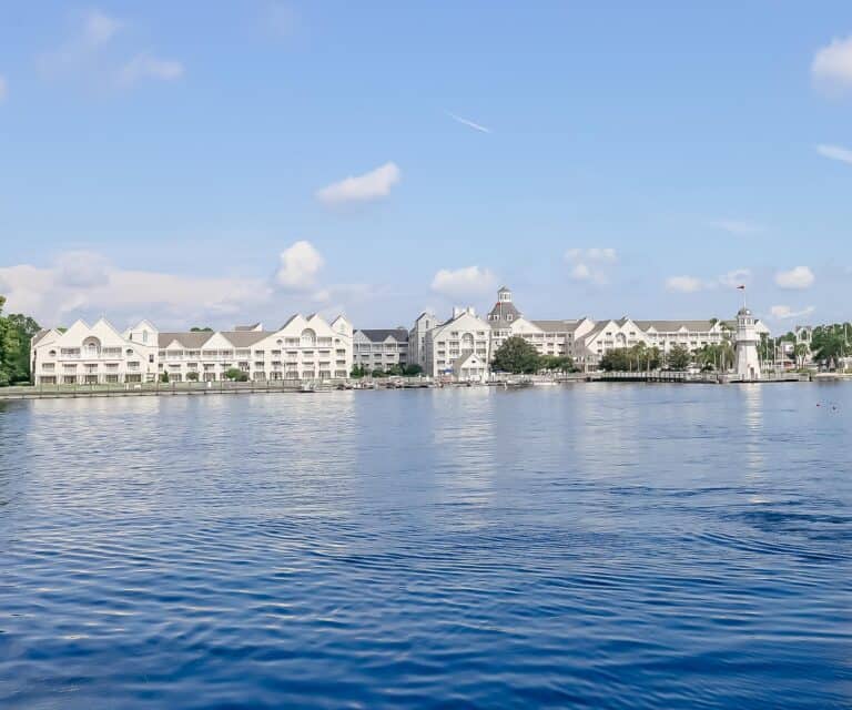 Disney’s Beach and Yacht Club Restaurants Guide