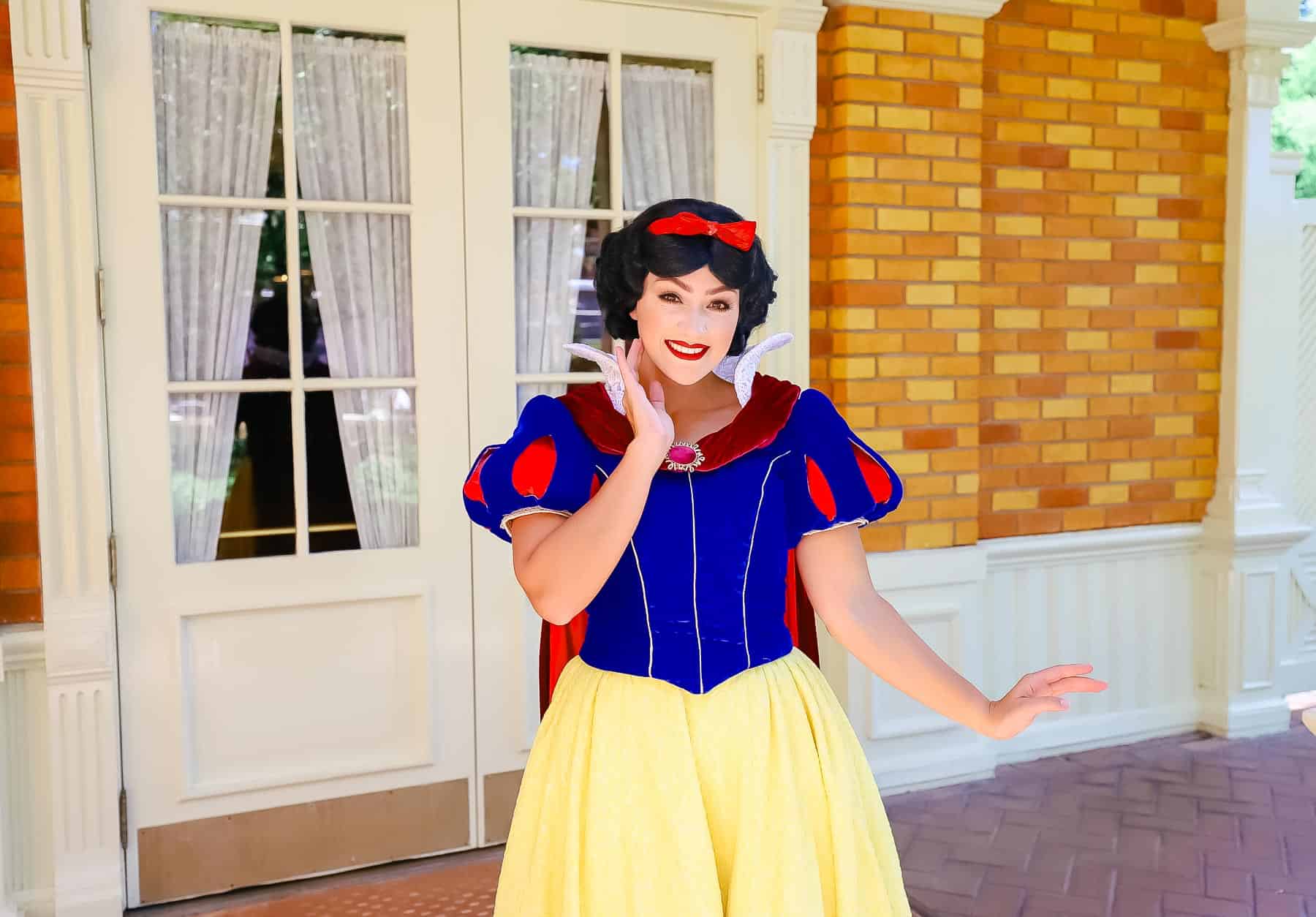 Snow White at Magic Kingdom 
