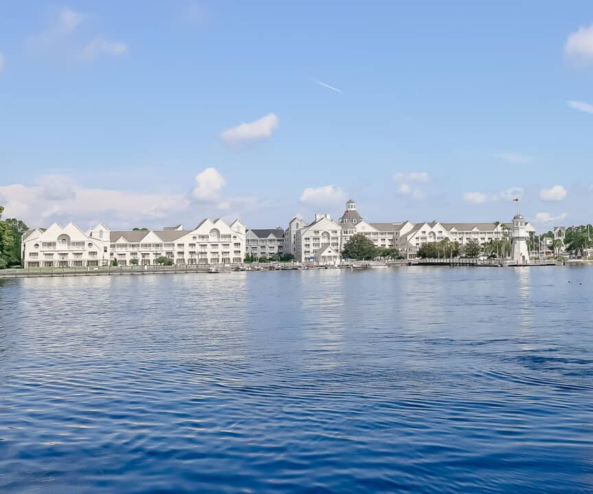 Disney's Beach and Yacht Club Restaurants Guide
