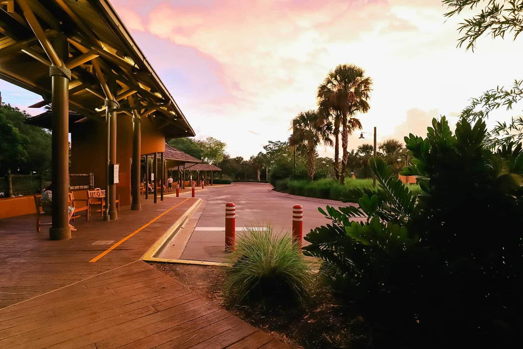 bus stop at Kidani Village 