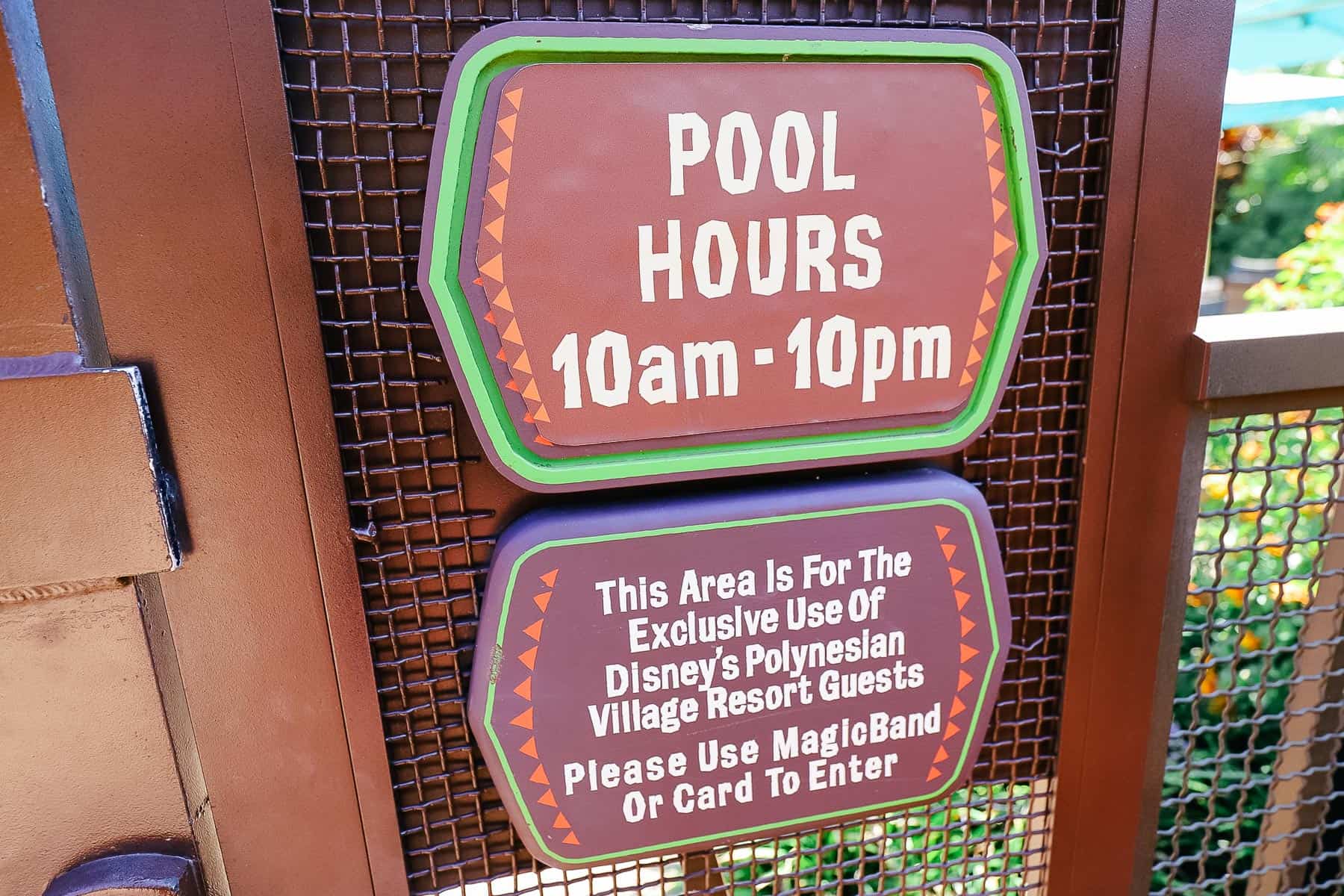 pool hours sign