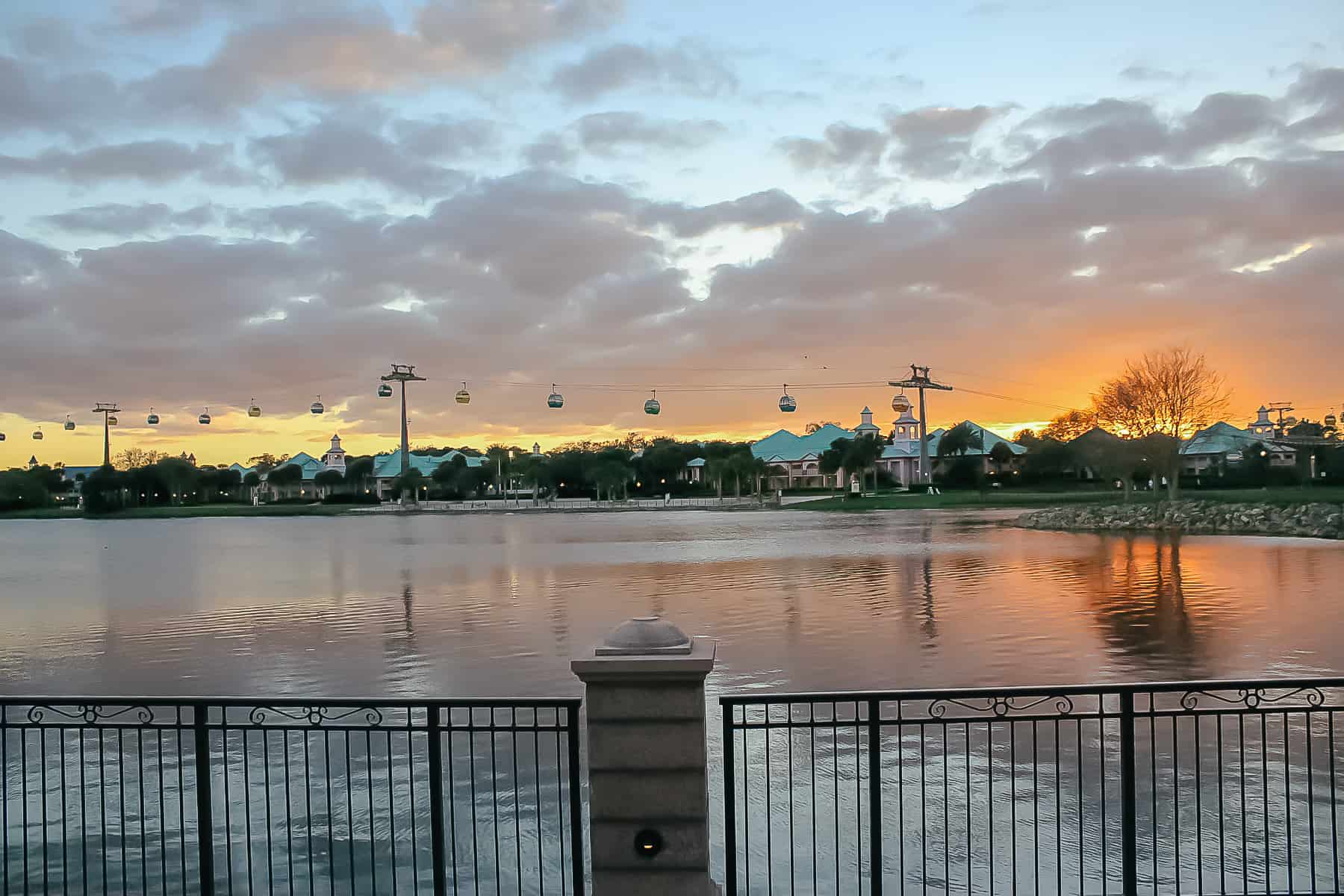 how to get from grand floridian to yacht club