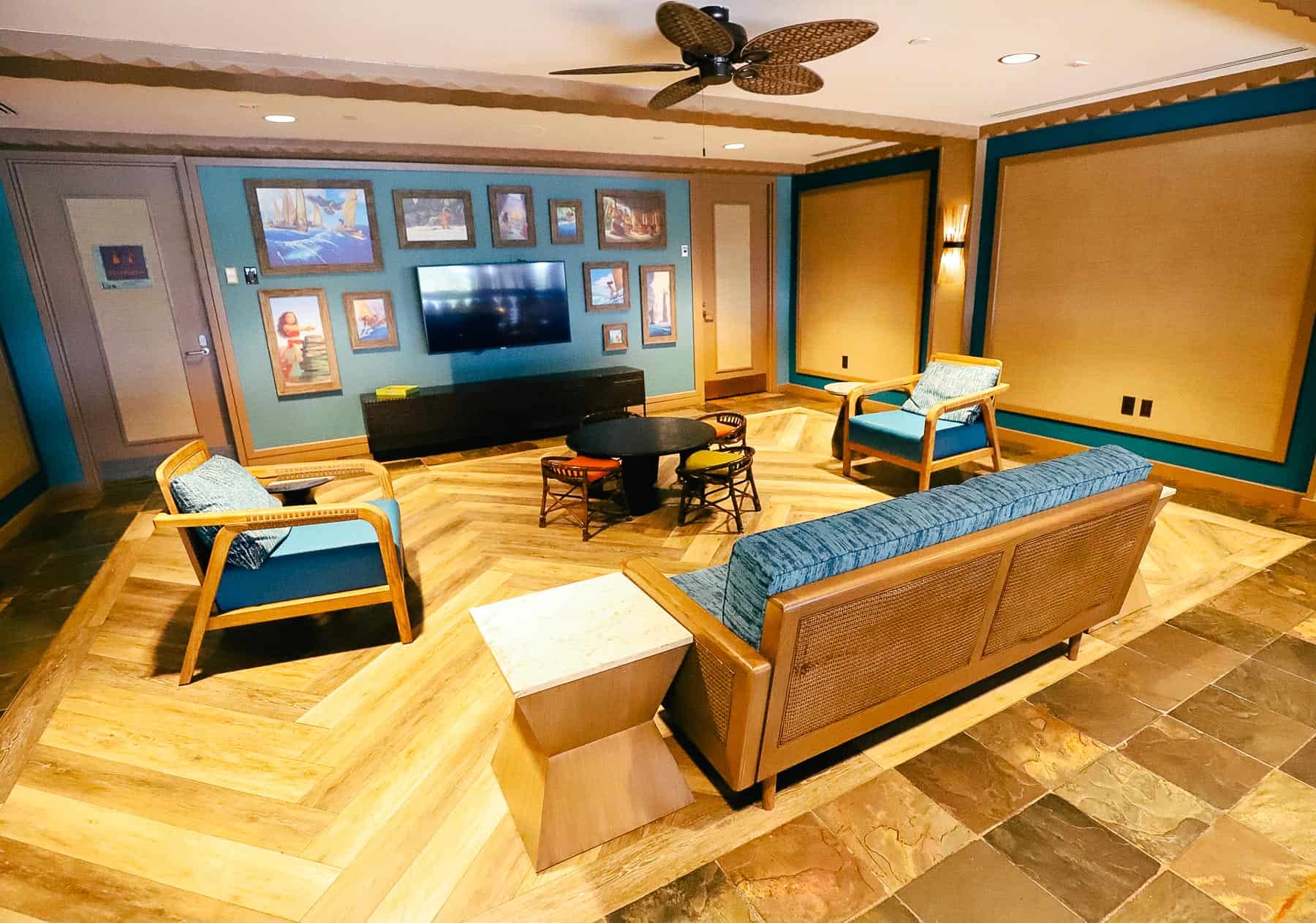 upper level lounge area on the concierge floor of Disney's Polynesian 
