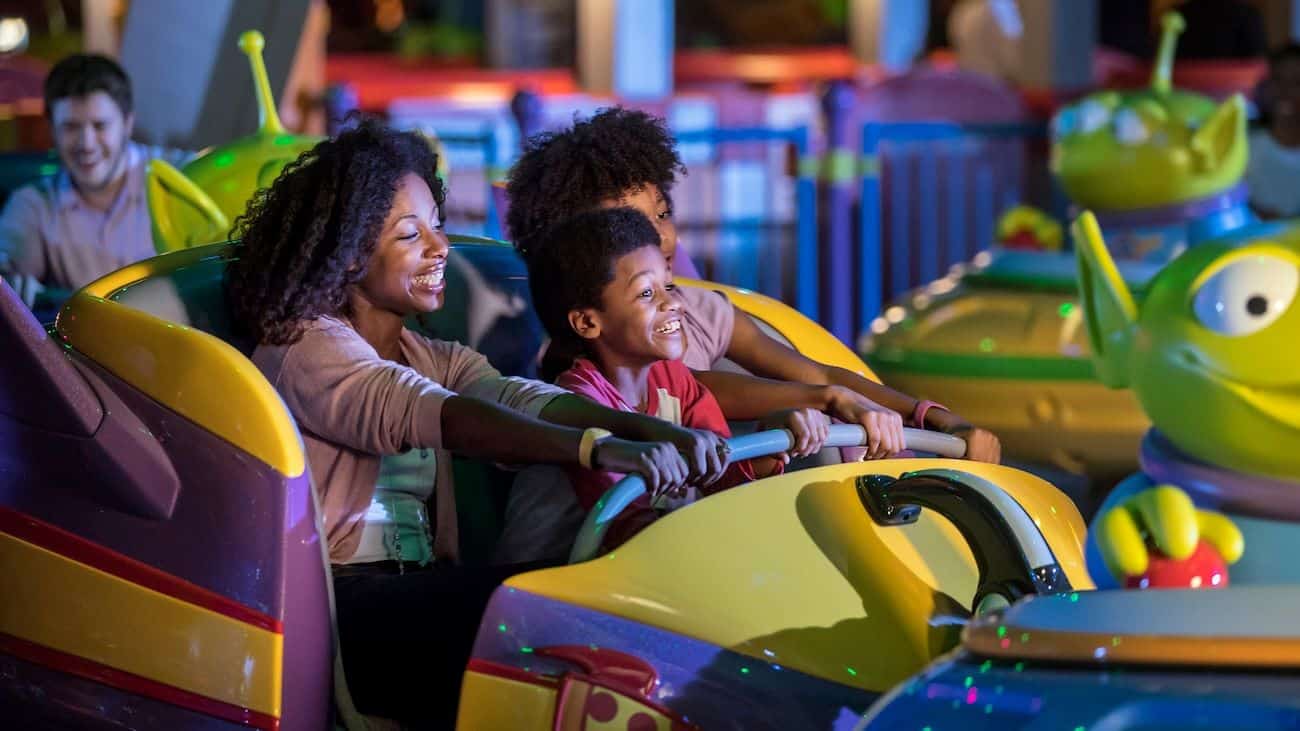 guests enjoying Alien Swirling Saucers in Toy Story Land