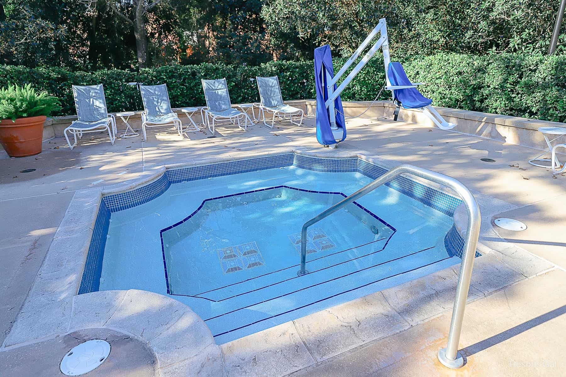 a hot tub at the Admiral Pool