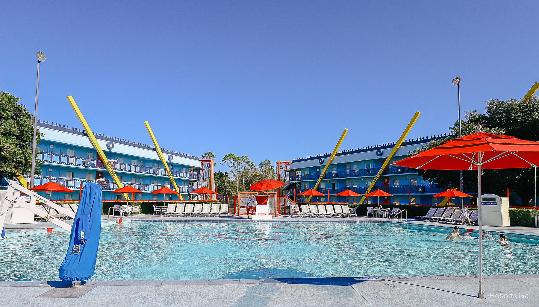 the Duck Pond pool at all-Star Movies